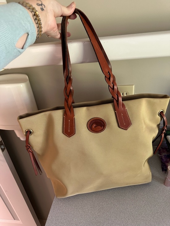 Dooney & Bourke Handbags - Dooney & Bourke Boat Tote